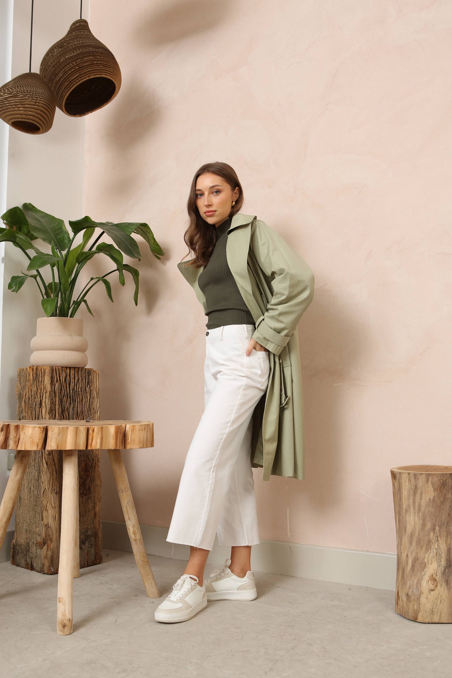 Cropped Straight Leg Jeans