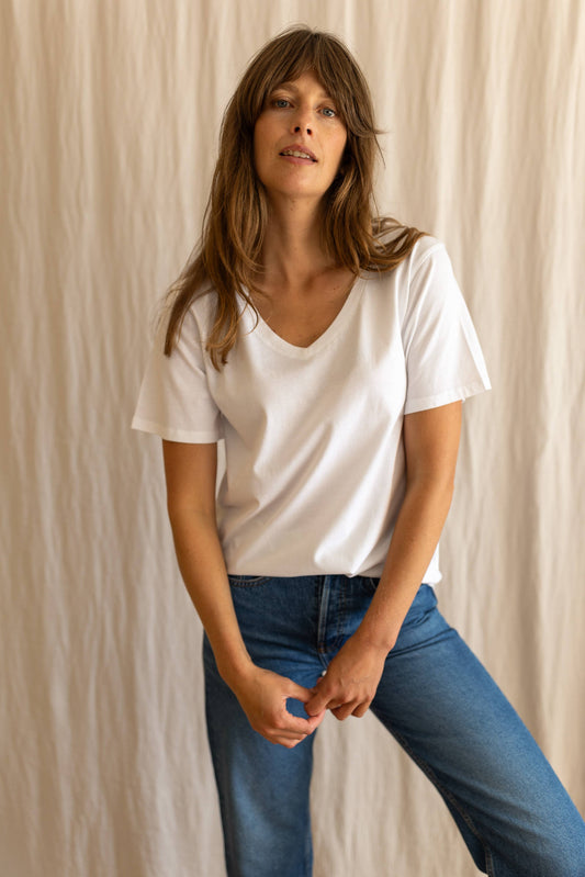 White V neck T-shirt
