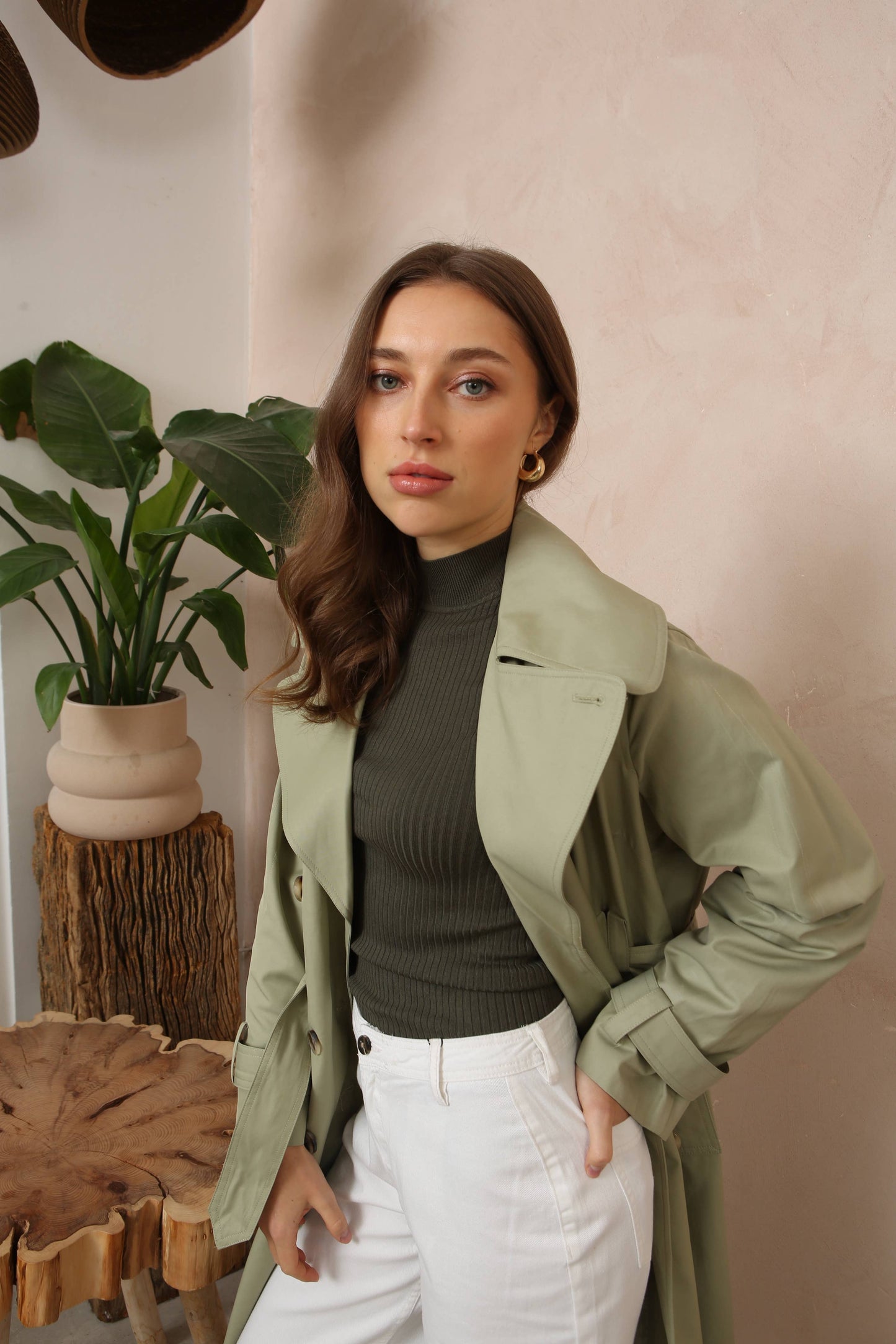 Cropped Straight Leg Jeans