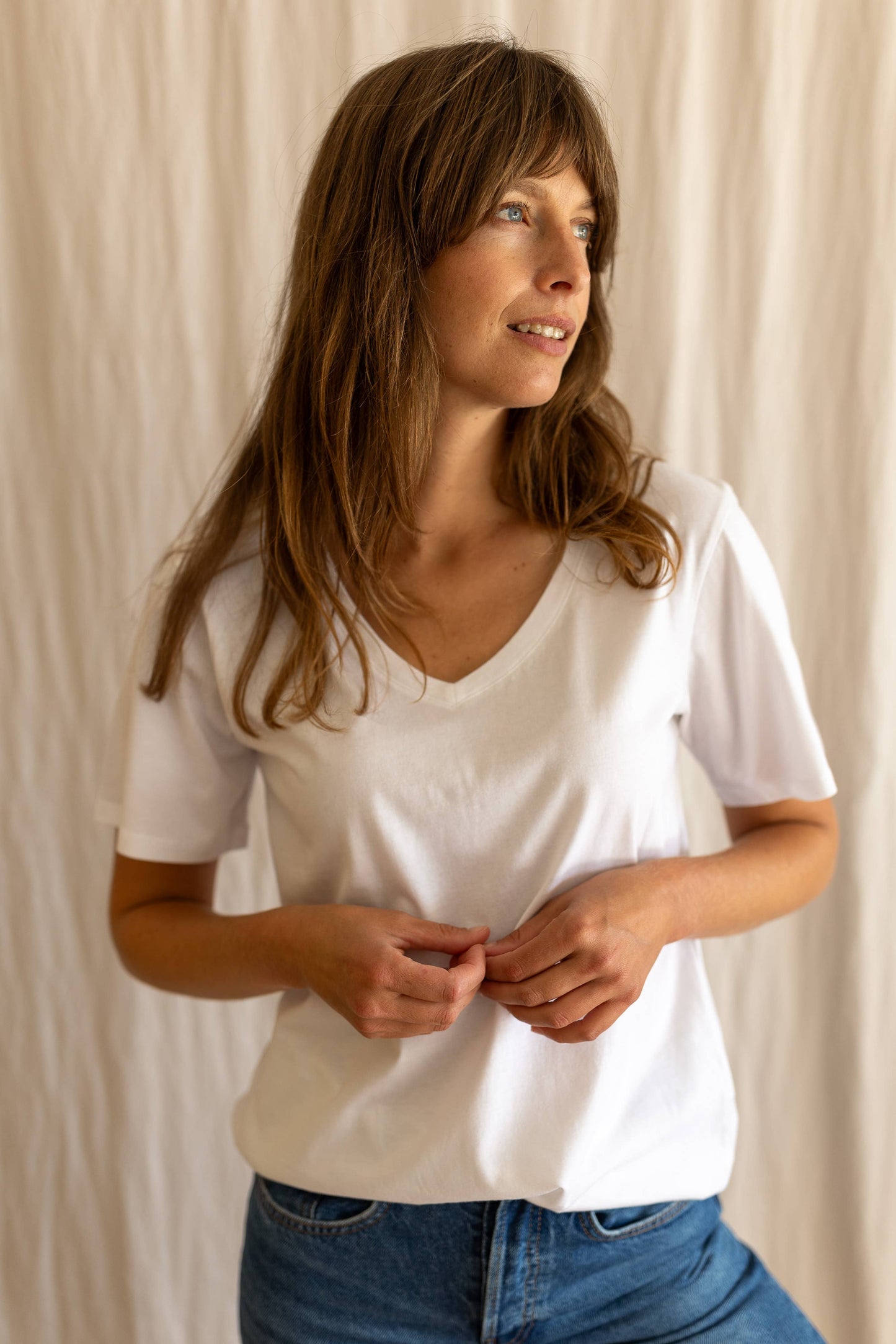 White V neck T-shirt